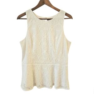 White House Black Market, Sleeveless Lace Shell Tiered Top White, size 12, EUC